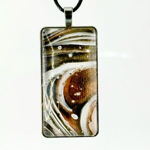 Artistic Swirl Pendant Necklace